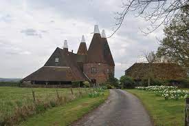 oast house chiddingstone kent english country gardens english countryside kent england