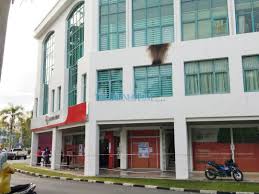 Fire has been reported to have broken out in a container within a ship anchored in jebel ali port. Epf Office In Miri Believed To Have Been Deliberately Hit With Molotov Cocktail