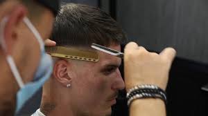 Dennis man are tatuajele lui, mai trebuie jocul. Tunsoare Dennis Man Crop Youtube
