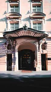 Discover le royal monceau, raffles paris, hotel in paris and enjoy the hotel's spacious, comfortable rooms. Le Royal Monceau Raffles Hotels In Heaven