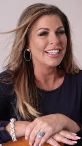 Lorna Wise's Instagram, Twitter & Facebook