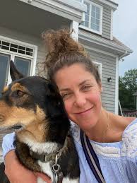 Hi all I'm looking for an Italian tutor. I have been learning Italian for  12 months so I'm just a beginner. I'd like someone who could help me with  basic conversation skills,