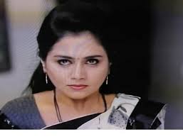 Saw the house of old Kannada actress. Zoom in for the name