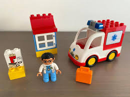 Stavebnica sanitka vás prenesie do lekárskeho prostredia. Lego Duplo 10527 Ambulance Sanitka Aukro