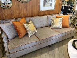 Arkadaşlar salon koltuklarım kahve kenarları krem, turkuaz tonlarda fon perde düşünüyorum , önerebileceğiniz perde varmı bana? Ag Selection Kahve Hardal Renk Keten Kumas Koltuk