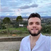 Daniel giraldo (born 1 july 1992) is a colombian footballer who plays for independiente santa fe as a midfielder. 4 Daniel Arango Giraldo Profiles Linkedin