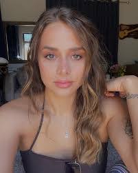 Detra Bailey's Instagram, Twitter & Facebook