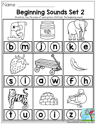 You can do word families to help your child understand that many words are spelled the same way, with only the first letter different. Beginning Sounds Say The Name Of Each Picture And Dot The Beginning Sound Reading Begins Wi Preschool Reading Beginning Sounds Worksheets Preschool Learning