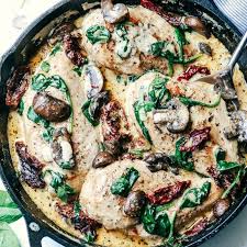 Skillet Creamy Chicken Mushroom Florentine Is A Fantastic Restaurant Quality Meal That You Can Mak Chicken Florentine Recipe Stuffed Mushrooms Mushroom Chicken
