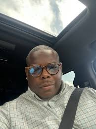 Dwayne Wright (@DwThaRbGuru)