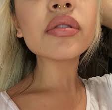 Descubre 37 ideas de aretes y piercing oreja aro en 2025