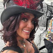 Hi! Does anyone have any recommendations