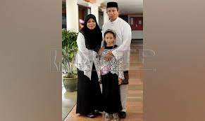 Maybe you would like to learn more about one of these? Suami Uji Rashid Pengedar Dadah Paklut