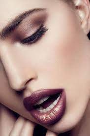 World Fashion Editorials Fashioneditorials.com is los angeles based site displaying the creative works of fashion photographers & agency models.