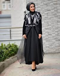 Soguk Kis Dugunleri Icin Giyebileceginiz En Guzel 20 Tesettur Abiye Modelini Derledik Iste Kis Davetlerinde Sizi Sik Gostere 2020 Moda Stilleri Kis Dugunleri Dugun