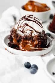 And although some say that lava cake is sooo '90s, we just don't care; Chocolate Caramel Molten Lava Cake Oh Sweet Basil Splash Video Hub