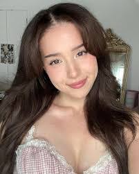 Shane Mifflin's Instagram, Twitter & Facebook