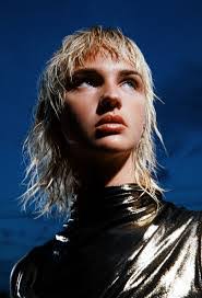 Mia Regan's Instagram, Twitter & Facebook