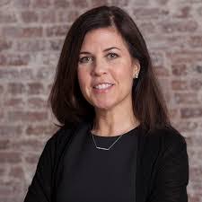 Lisa Trapani's Instagram, Twitter & Facebook