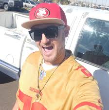 Respectful yard sale etiquette