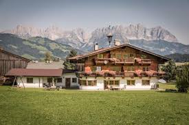 The name chizbuhel appeared for the first time in an official chiemsee document in 1165. Wohnungen In Kitzbuhel Tirol Und Umgebung