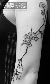 Komm doch in aller selbstverständlichkeit multipliziert vorbei! Tattoo Fotos Portfolio Kategorien Tattoo Studio Munchen Chaos Crew Tatowierer Munchen