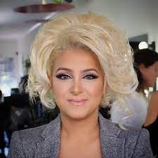 Log In Instagram Big Blonde Hair Bouffant Hair Medium Curly Hair Styles