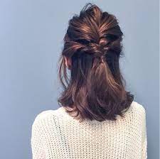 locari on instagram ミディアムハーフアップで 無敵の大人かわいいを手に入れる 男女ウケ抜群なハーフアップが映えるのは 実は ミディアムヘア ヘアアレンジマスターとして有名な tatsuyadream1101さんを参考に 三つ編みアレンジを 美髪 ヘアスタイリング