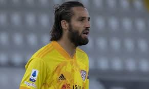 Jun 30, 2021 · dopo l'anno di prestito allo spezia, diego farias è tornato a cagliari ma, come riportato da centotrentuno.com, l'attaccante potrebbe vestire ancora la maglia bianca dei liguri nella prossima. L Amarezza Del Cagliari Dopo La Sconfitta Con Lo Spezia Cagliari Vistanet
