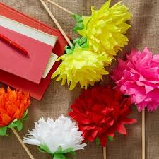 The smaller the tissue paper sheets, the smaller the flower. Mexican Crepe Paper Flowers Dahlia