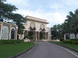 Ketua menteri pulau pinang, yab tuan chow kon yeow. Kota Iskandar Wikipedia