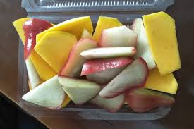 Masukkan sebagian besar potongan mangga dan 1 buah semangka, potong menjadi dua bagian lalu keruk dan ambil dagingnya sehingga hanya. Buah Potong Segar Pantai Indah Kapuk Lengkap Menu Terbaru Jam Buka No Telepon Alamat Dengan Peta