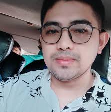 Begin August with a specially crafted #LORDNINE calendar made just for you.  Enjoy a fresh, unique phone design each month to accompany your journey.  The adventure has begun, the legend continues—this next