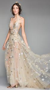 Check spelling or type a new query. Die 13 Besten Ideen Zu Trend Goldenes Brautkleid Brautkleid Braut Kleider
