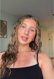 mckenna🎀🪩✨ (@mckennakircher)