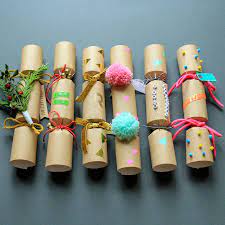 What's inside a christmas cracker? 24 Best Christmas Crackers Ideas Christmas Crackers Christmas Diy Christmas Crackers