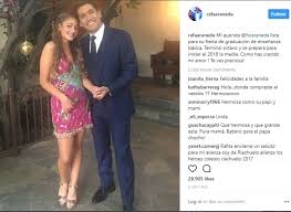 La prensa ocupa páginas completas y portadas para hablar del talento de este joven profesional. Rafael Araneda Publica Foto Con Su Hija Y Comentarios Se Disparan Por El Innegable Parecido Con Marcela Vacarezza Guioteca