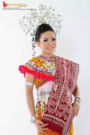 Hari kedua tahun baru cina atau hari membuka tahun (cina tradisional: Jual Sewa Baju Tradisional Iban Segong Handicraft Facebook