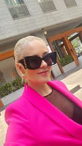 authenticity #selfacceptance #beyourself #confidence #coaching…