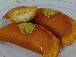قطايف بالجوز مطبخ منال العالم Youtube Ramadan Desserts Arabic Dessert Food