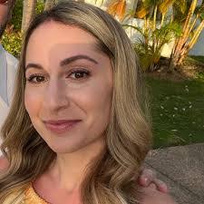 Amanda Gullion's Instagram, Twitter & Facebook