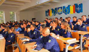 Pentru cine este interesat, depunerea contestațiilor la probele scrise se face pe 11.08.2019. Admitere Academia De PoliÈ›ie 2019 Aproape 3000 De CandidaÈ›i Pe 770 De Locuri MarÈ›i È™i Miercuri Proba ScrisÄƒ Alba24