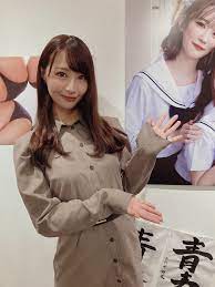 Mine'S【公式】AVプロダクション マインズ on X: 16時からは 三尾めぐちゃん💕在廊しています🥰 めぐちゃんと楽しい時間を過ごしたい方、18時まで在廊していますのでお待ちしております😊✨  ※ポスター展は20時まで開催しております。 @miomegu_sub @mi0megu t.co ...