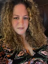 There are 4 Beagles, Pepper, Dee, Skylar and Bella.