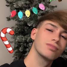 What is the history of the salon