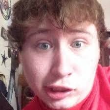 Darien Pierce's Instagram, Twitter & Facebook