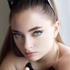 MAKE UP CALGARY, BROWS, LASHES, HAIRSTYLE YYC (@julia.shine.makeup) •  Instagram photos and videos