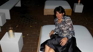 Ghislaine maxwell is a british socialite who came under the media spotlight after being accused of she is the youngest child of publishing mogul robert maxwell. Ghislaine Maxwell Offers To Give Up Foreign Citizenship In Third Request For Release