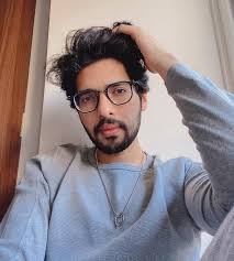 Today's task : to wake up or not wake up 🤔