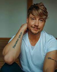 Finde diesen pin und vieles mehr auf sunrise avenue / samu haber von seestern. Photo By Annaplay Instagram Samu Haber Samu Haber Instagram Samu Sunrise Avenue